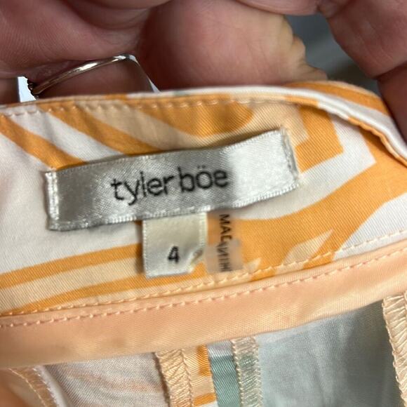 Tyler Boe size 4 womens cropped floral pants - Picture 4 of 6